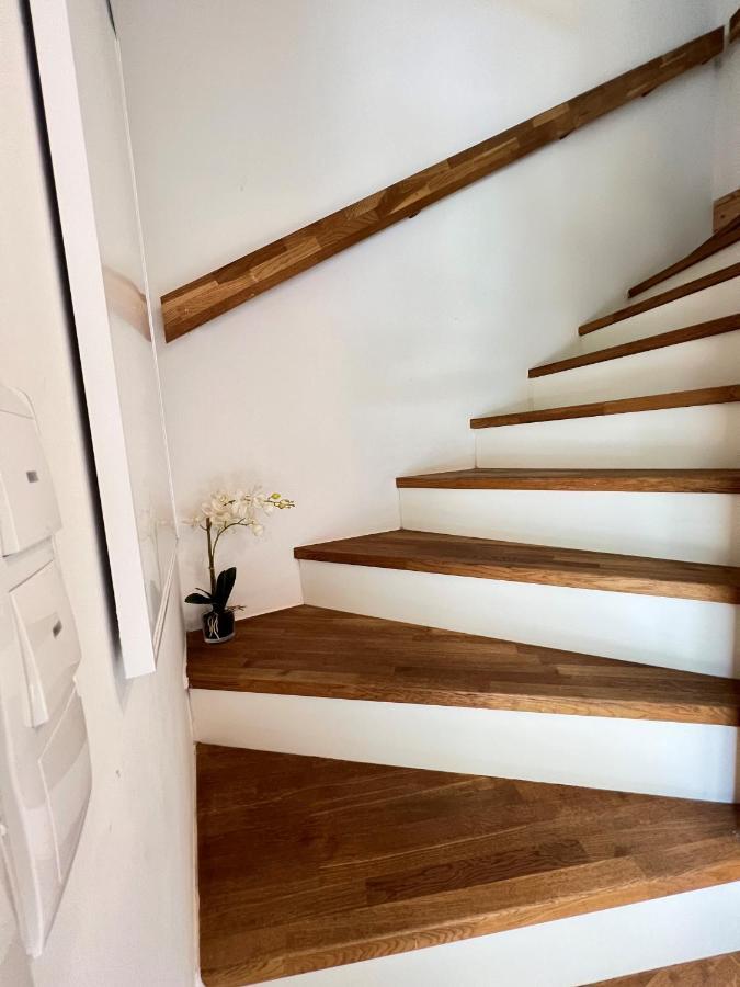 Ferienwohnung Charming Townhouse Directly By Metro Wien Exterior foto