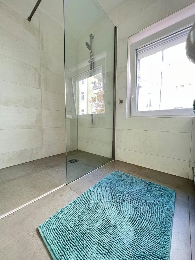 Ferienwohnung Charming Townhouse Directly By Metro Wien Exterior foto